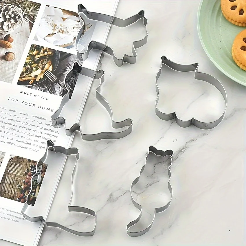 Kitchen Baking Essentials - 5pcs Adorable Cat & Kitten Shaped
